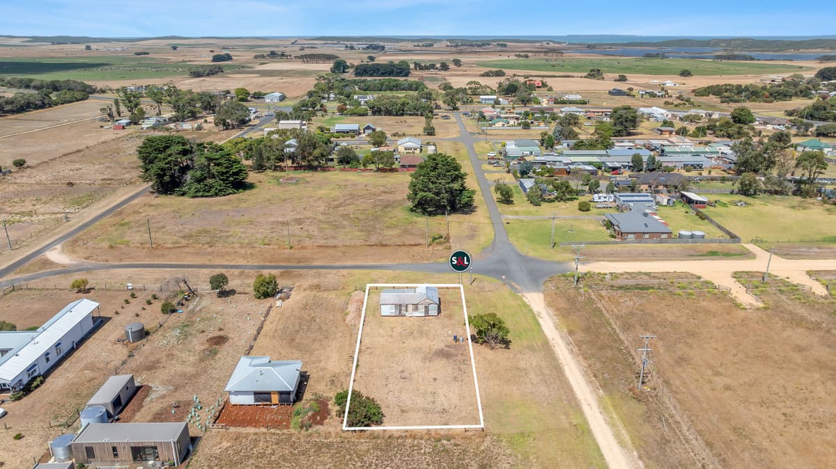 18 Sinnott Street, Yambuk VIC 3285, Yambuk - Thumbnail 3