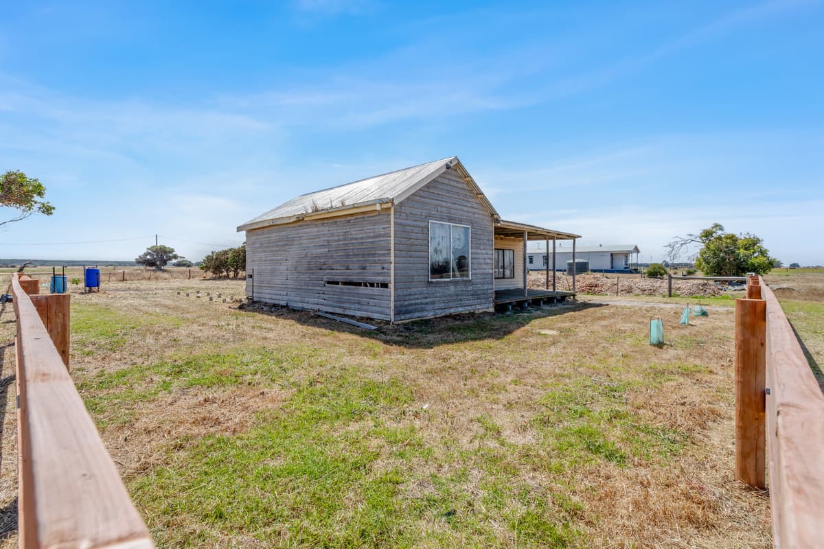 18 Sinnott Street, Yambuk VIC 3285, Yambuk - Thumbnail 7