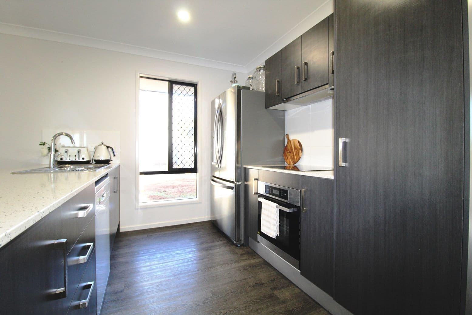 11 Wattle Street, Esk QLD 4312, Esk - Thumbnail 2