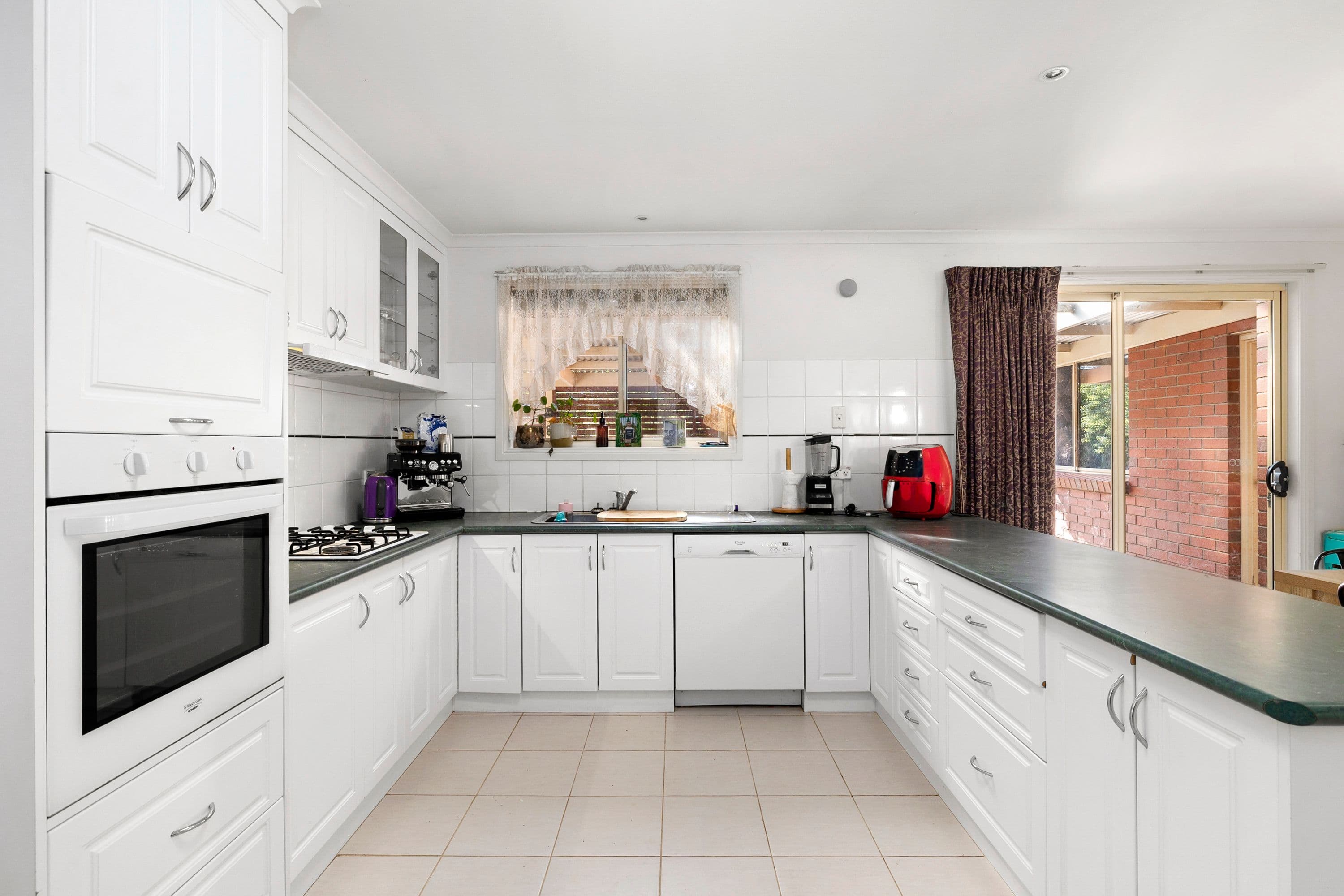 11 Kims Close, Ararat VIC 3377, Ararat - Thumbnail 4