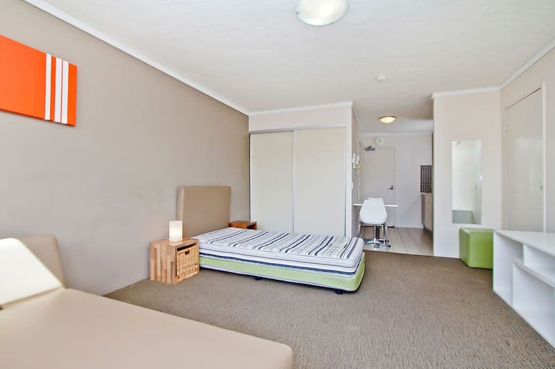  25 Lake Orr Drive, ROBINA QLD 4226, Robina - Thumbnail 3
