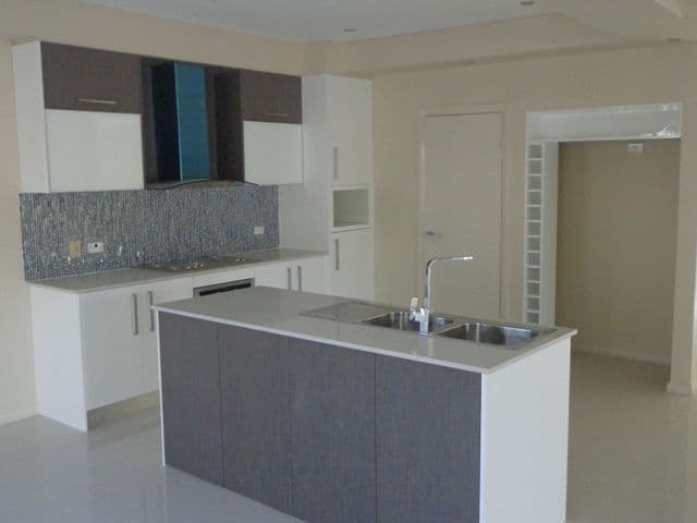 10 Tennant Place, EDENSOR PARK NSW 2176, Edensor Park - Thumbnail 2