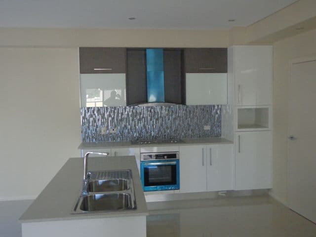 10 Tennant Place, EDENSOR PARK NSW 2176, Edensor Park - Thumbnail 3