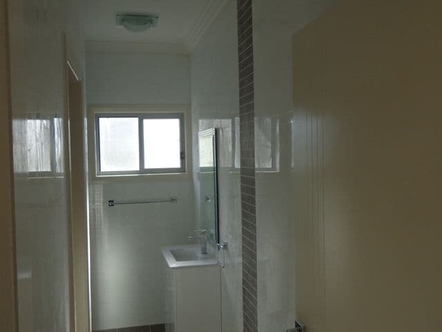 10 Tennant Place, EDENSOR PARK NSW 2176, Edensor Park - Thumbnail 5