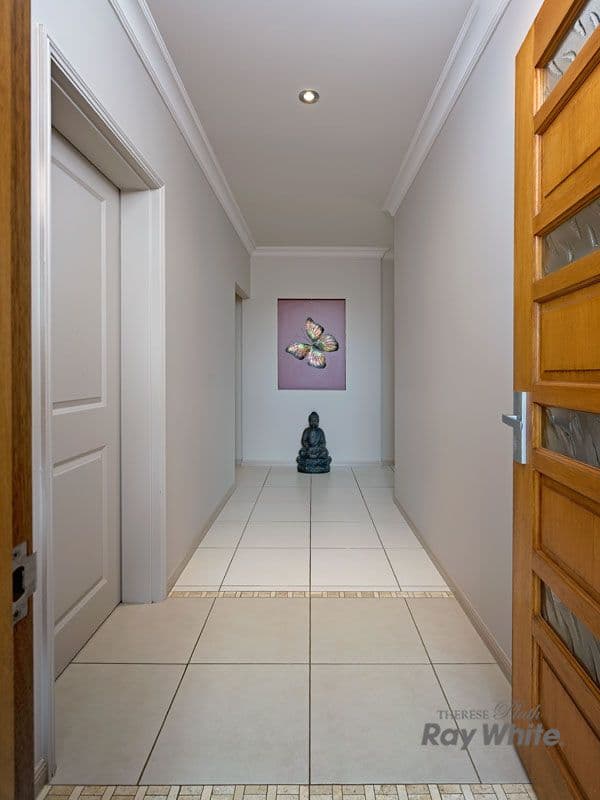 11 Cheyne Close, Bentley Park QLD 4869, Bentley Park - Thumbnail 4