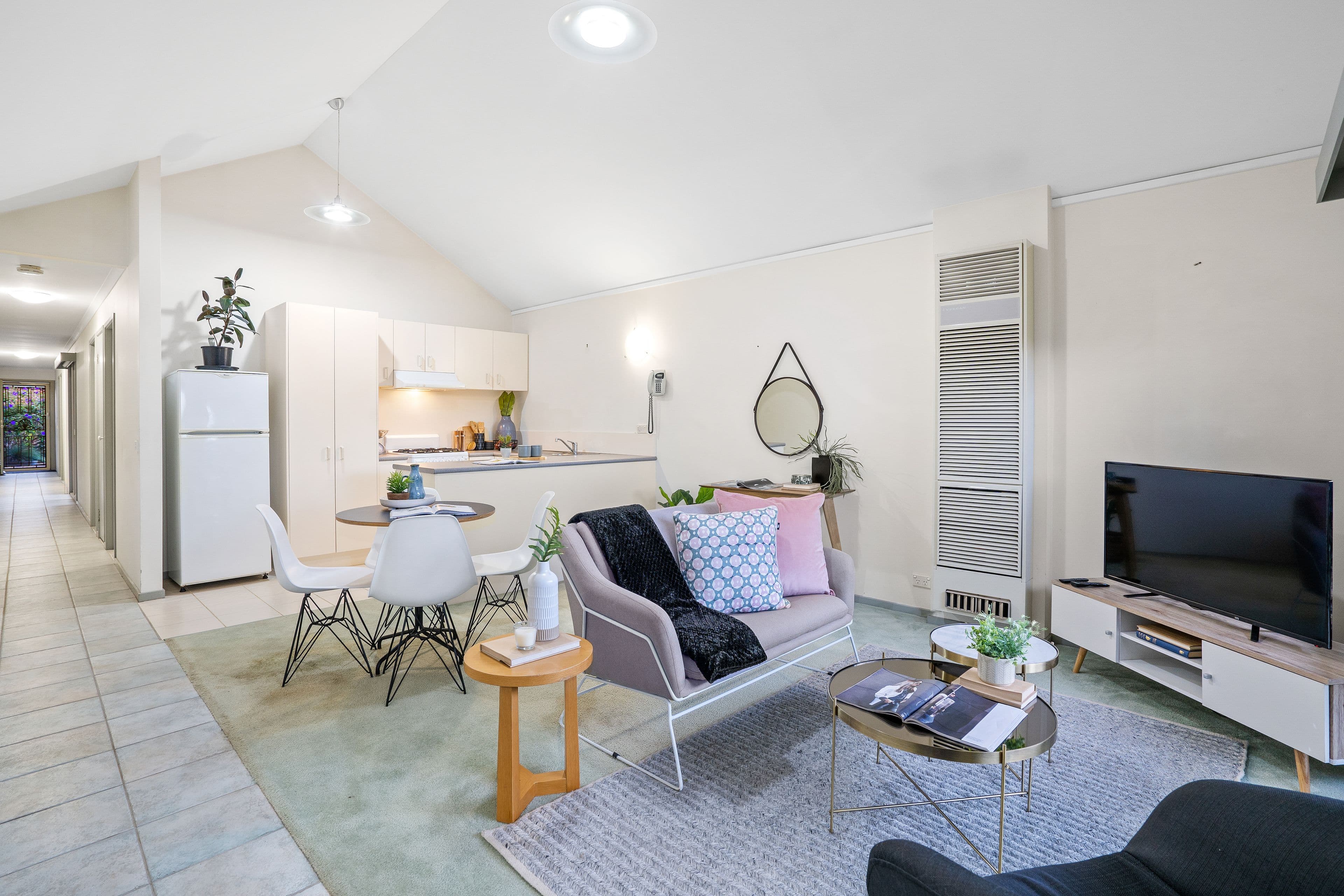 8 Joshua Court, Bundoora VIC 3083, Bundoora - Thumbnail 2