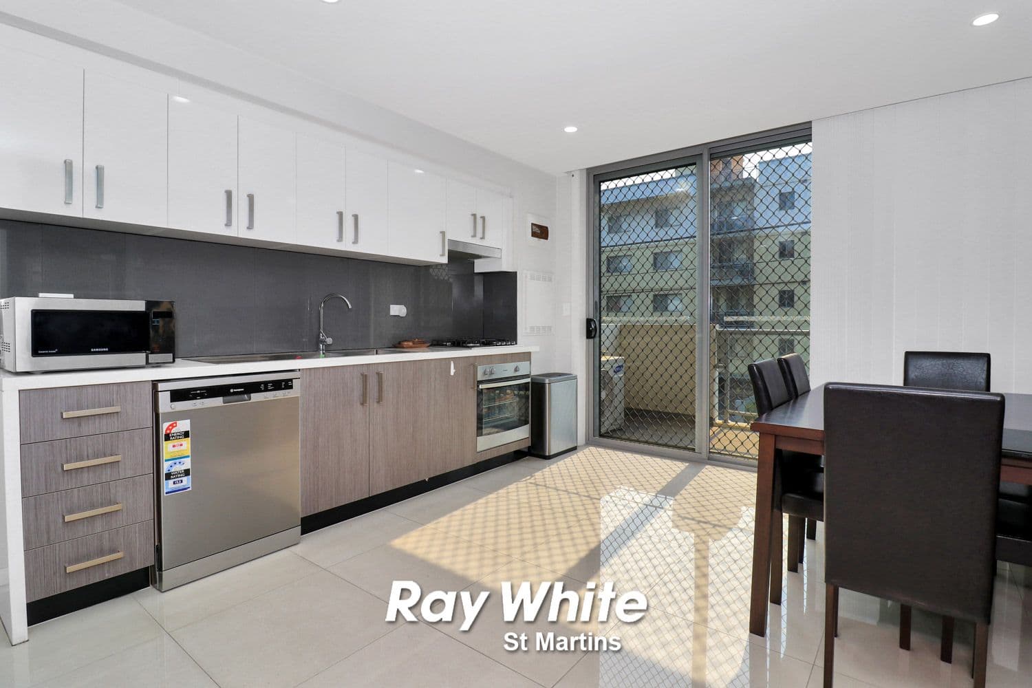 12 Fourth Avenue, Blacktown NSW 2148, Blacktown - Thumbnail 4