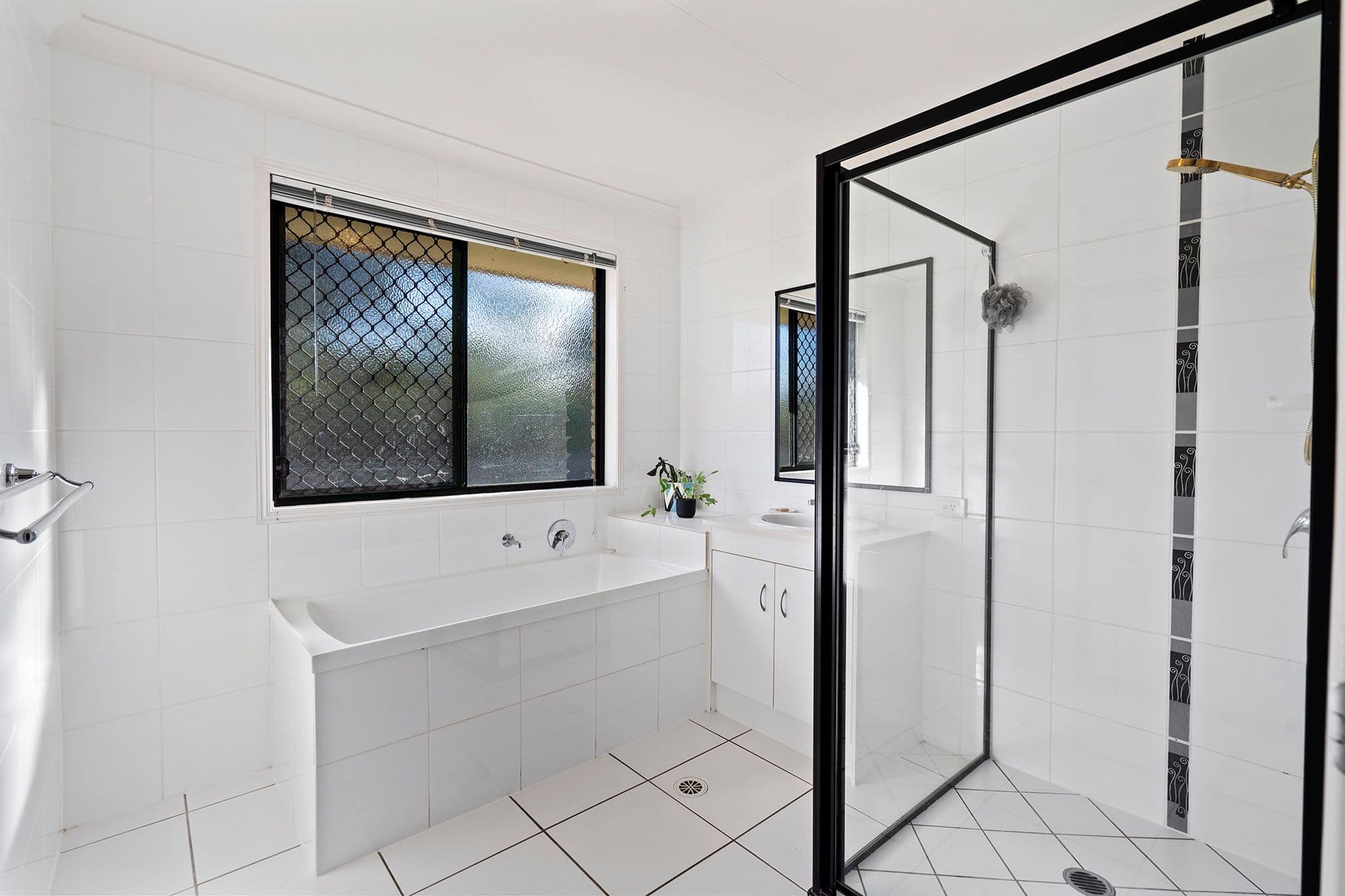 1 Lukin Court, Brassall QLD 4305, Brassall - Thumbnail 4