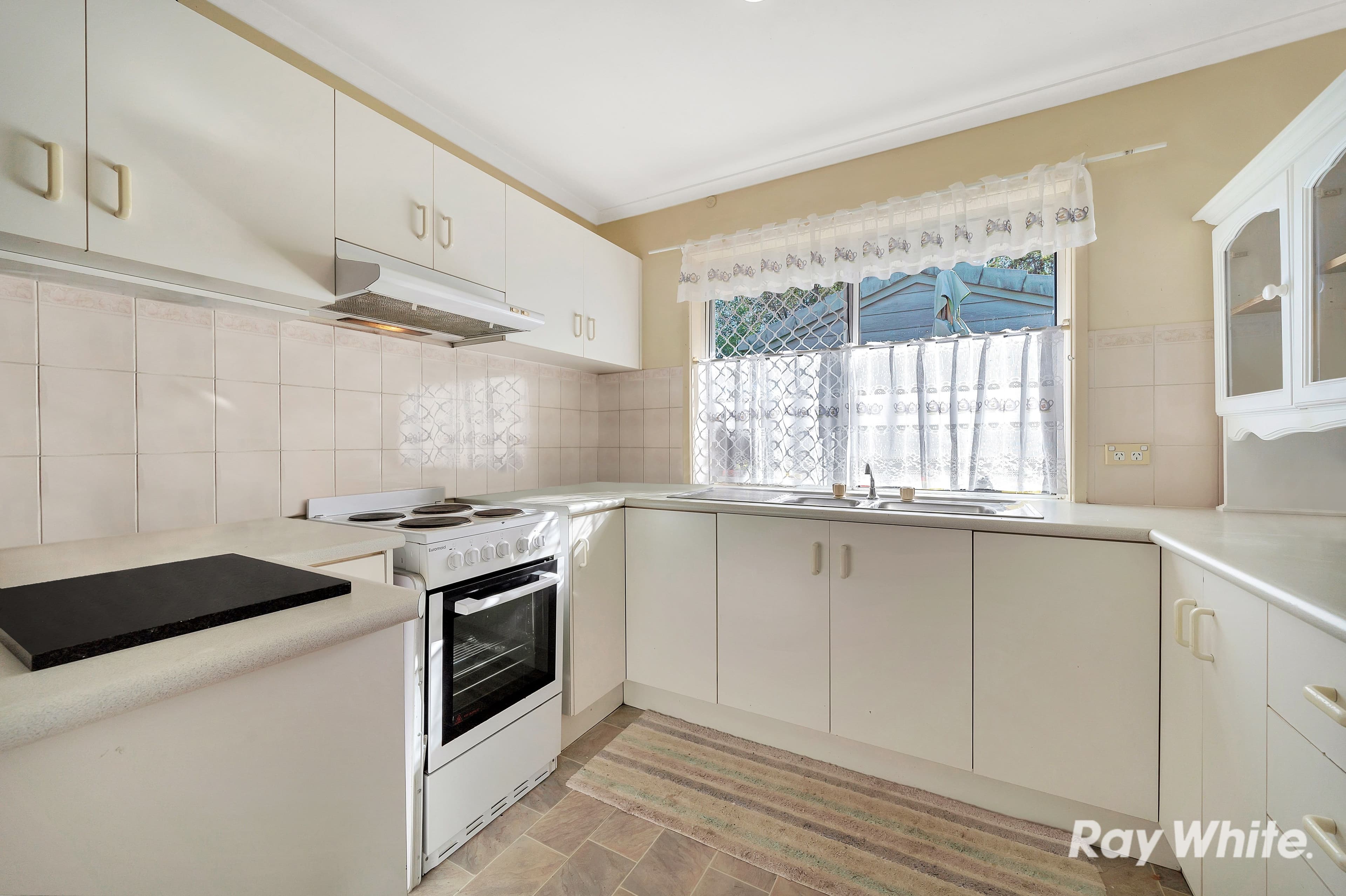 6 Hauff Close, Eagleby QLD 4207, Eagleby - Thumbnail 2