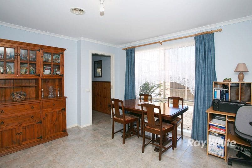 54 Josephine Avenue, CRANBOURNE VIC 3977, Cranbourne North - Thumbnail 7