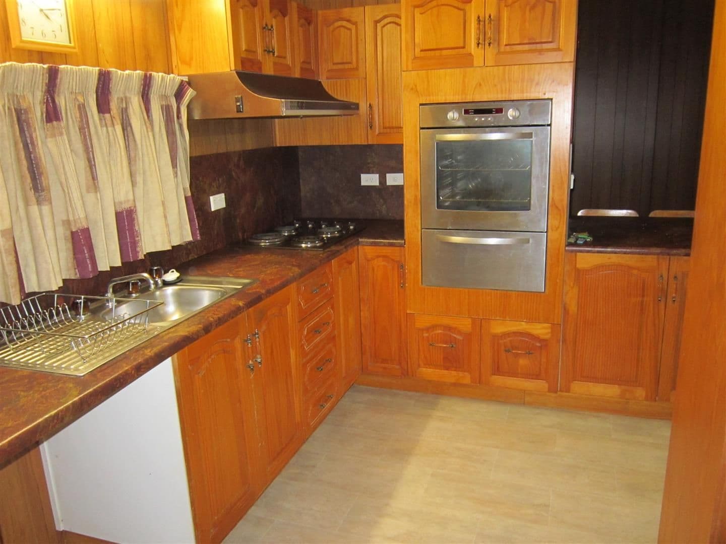 75 James Street, Mount Morgan QLD 4714, Mount Morgan - Thumbnail 2