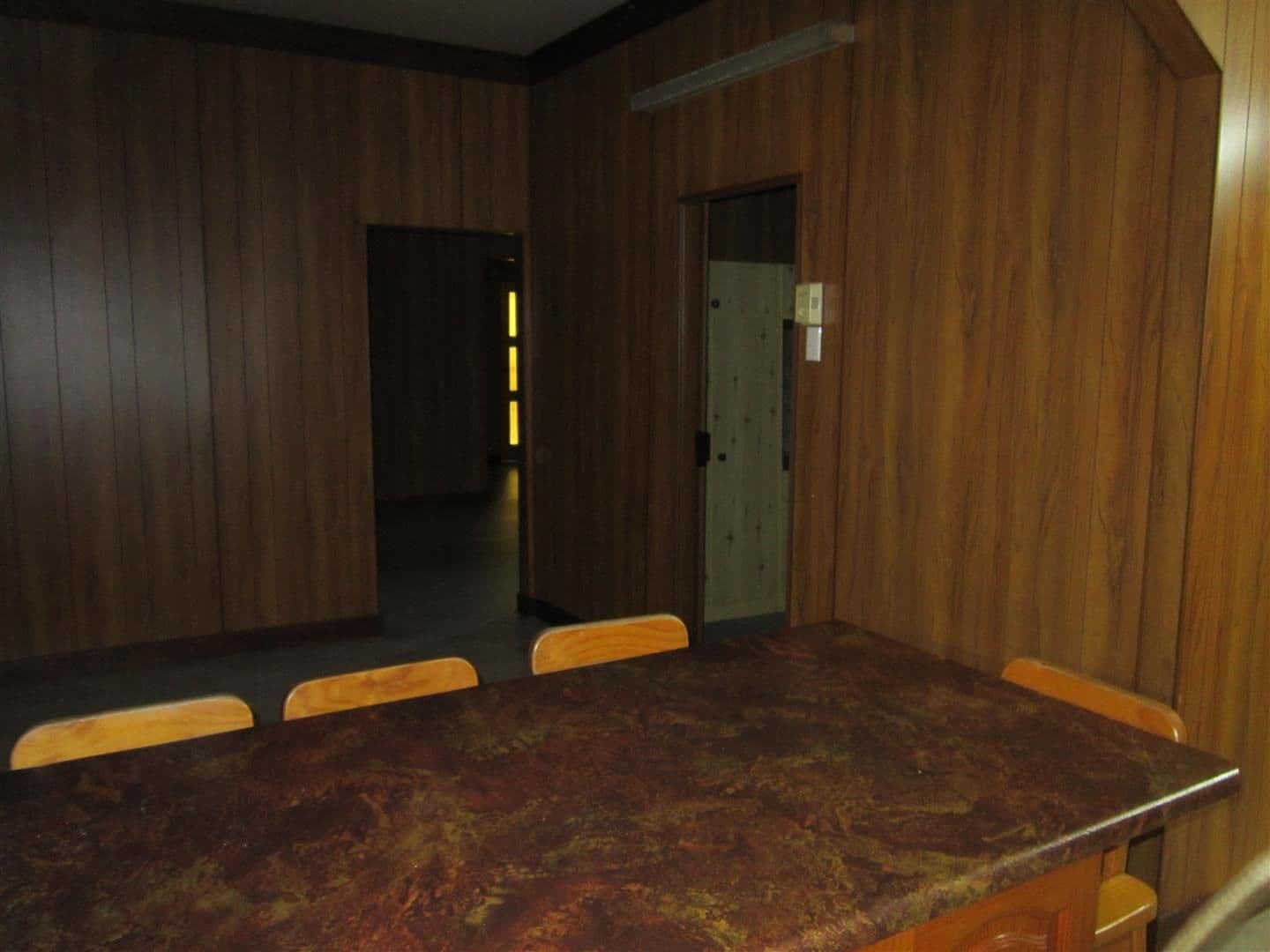 75 James Street, Mount Morgan QLD 4714, Mount Morgan - Thumbnail 4