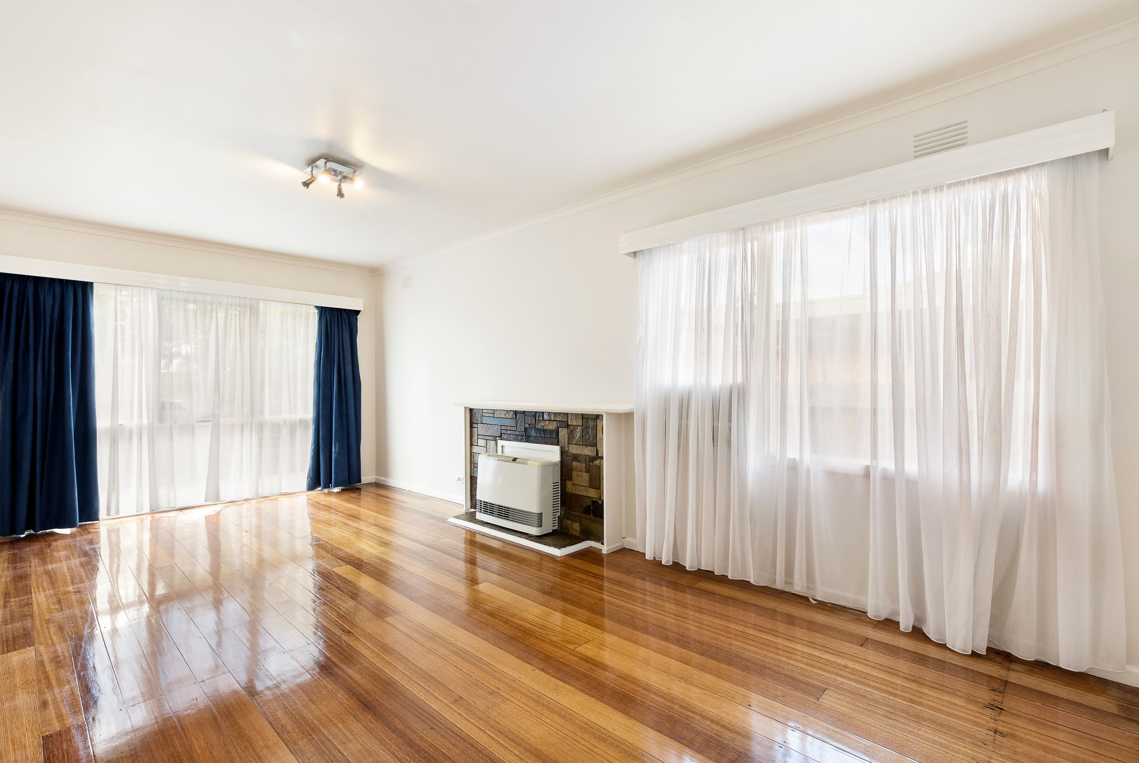 1 Cambro Road, Clayton VIC 3168, Clayton - Thumbnail 4
