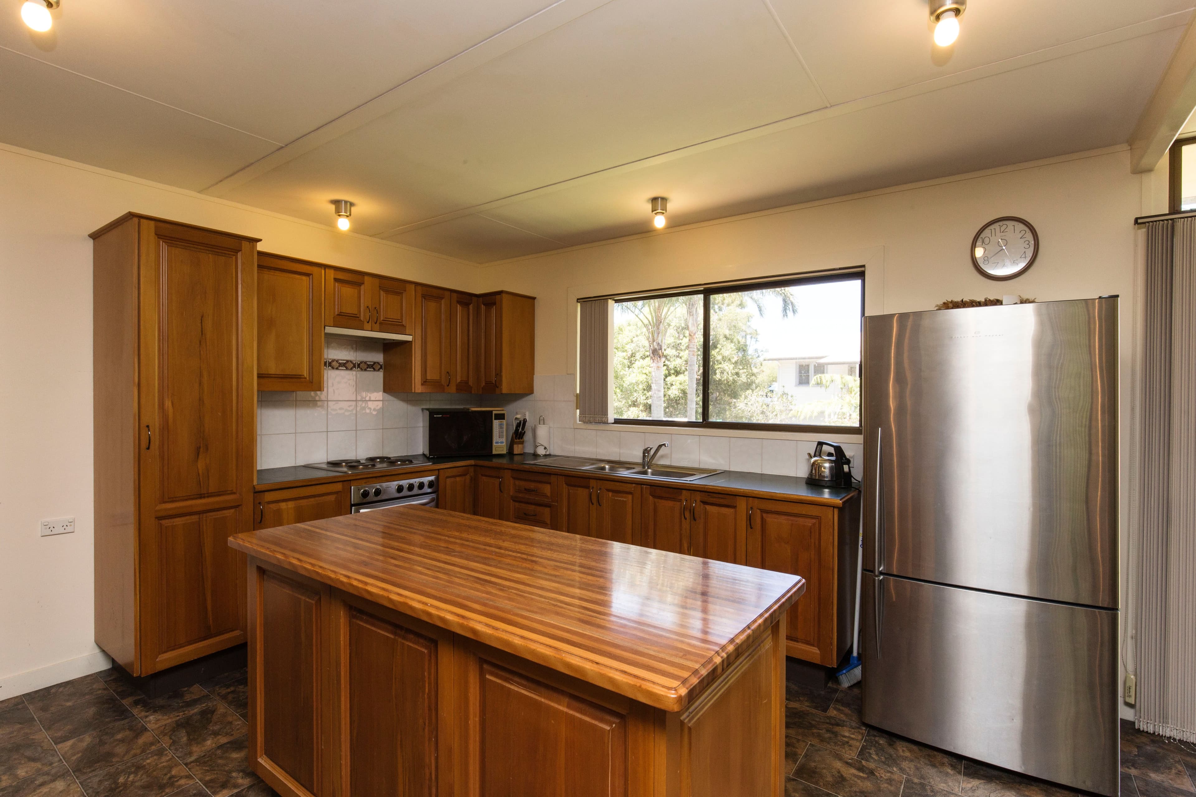 6 Sundeck Avenue, Hawks Nest - Thumbnail 4