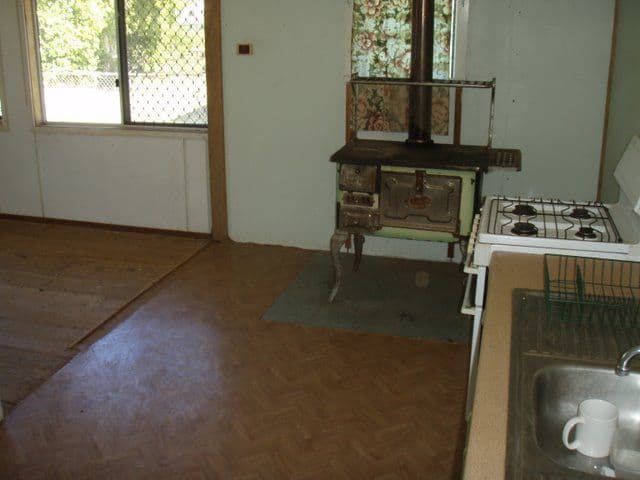 35  Partridge Street, CHARLEVILLE QLD 4470, Charleville - Thumbnail 5