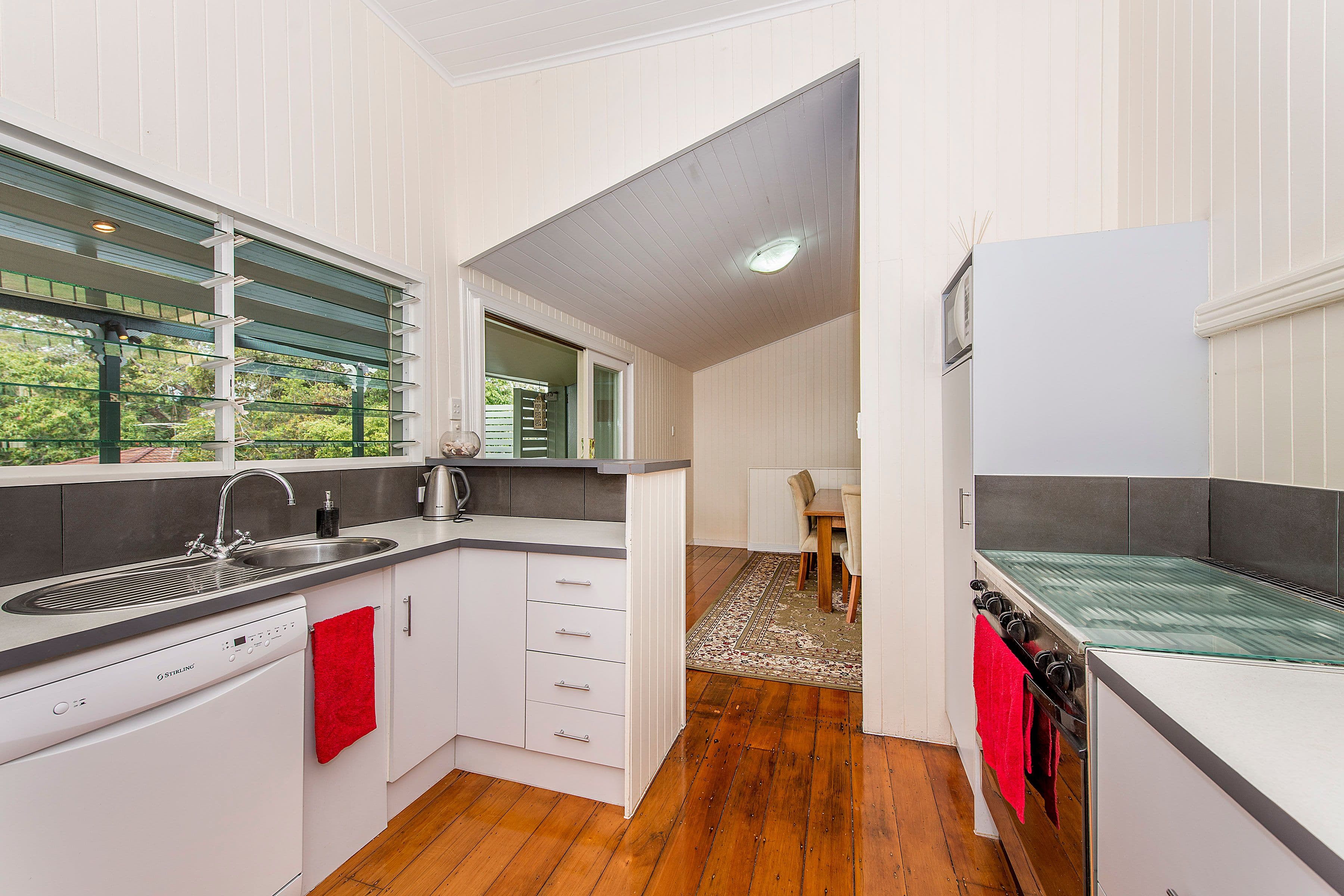 9 Merrell Street, Holland Park West QLD 4121, Holland Park West - Thumbnail 4