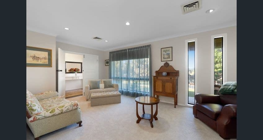 16 CLIFFORDS ROAD, Narrandera, Narrandera - Thumbnail 8