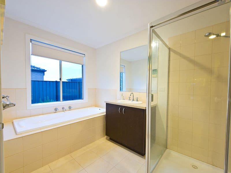 5 Goldstein Vista, POINT COOK VIC 3030, Point Cook - Thumbnail 5