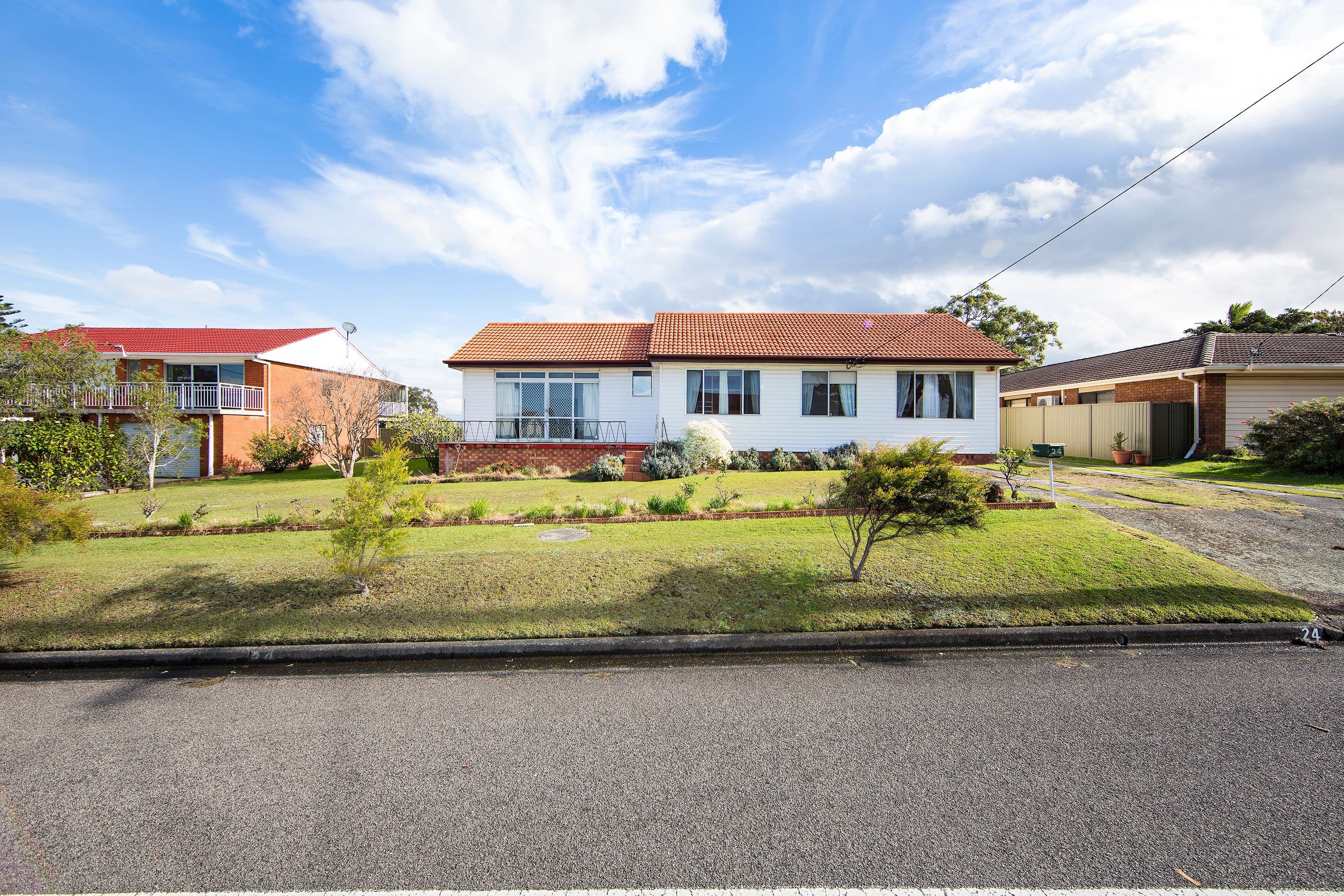 22 Woolana Avenue, Budgewoi - Image 1