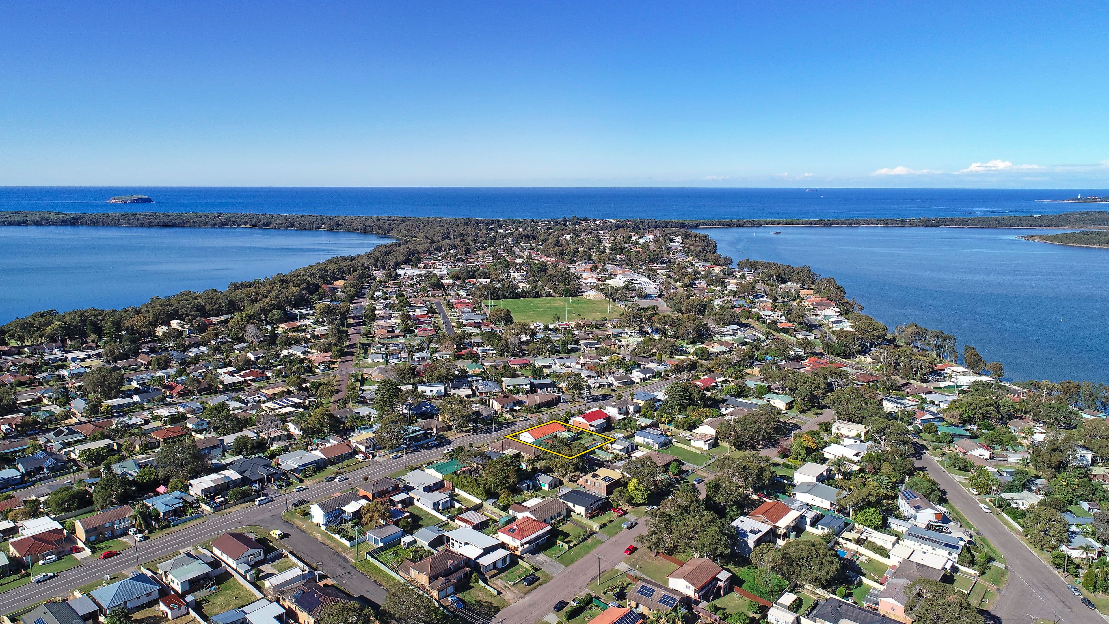 22 Woolana Avenue, Budgewoi - Thumbnail 2