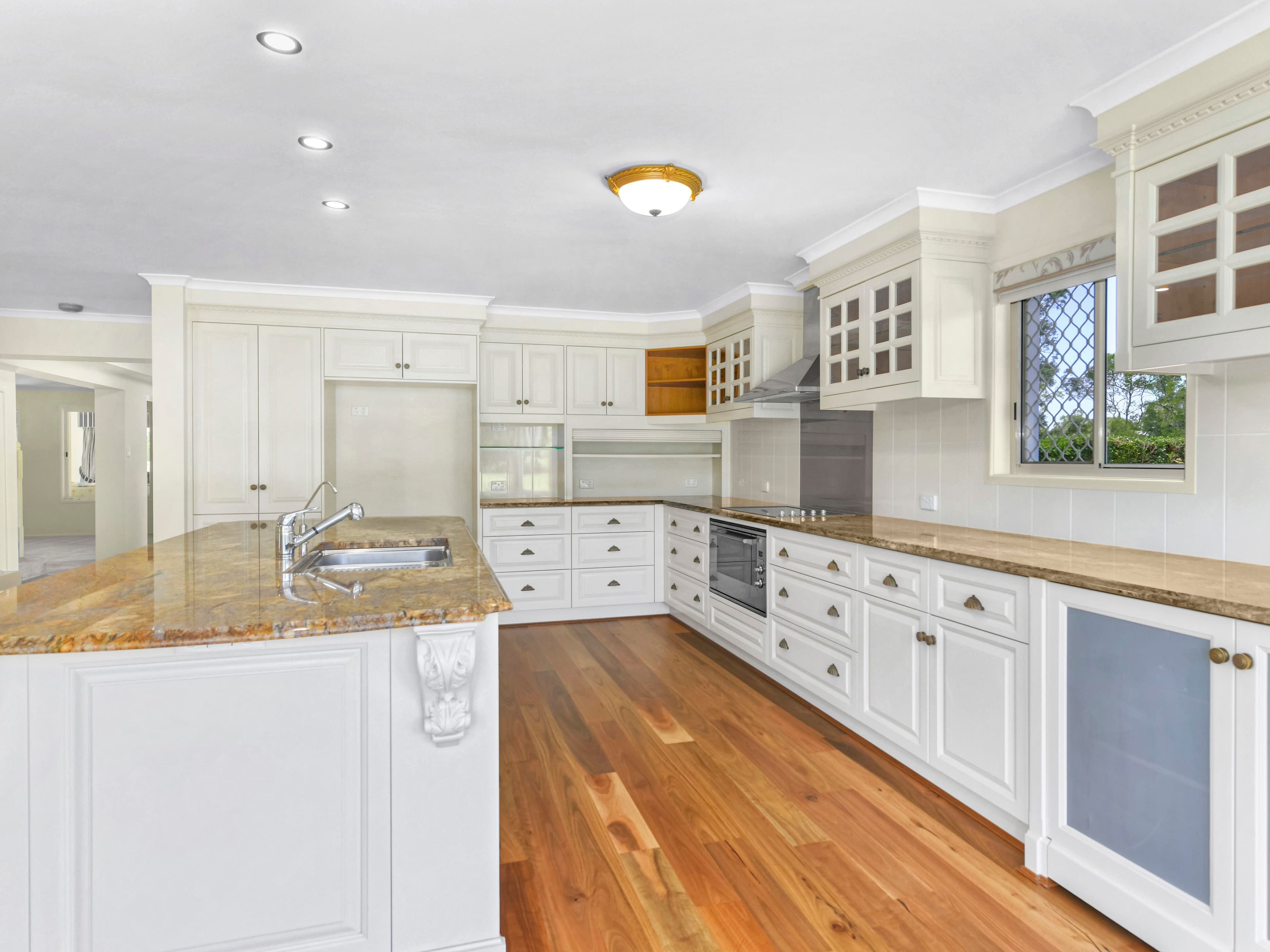 1012 Beams Road, Bridgeman Downs QLD 4035, Bridgeman Downs - Thumbnail 2