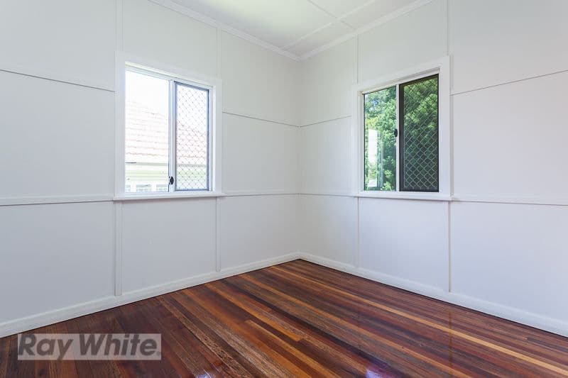 12 Goolara Street, Cannon Hill QLD 4170, Cannon Hill - Thumbnail 5