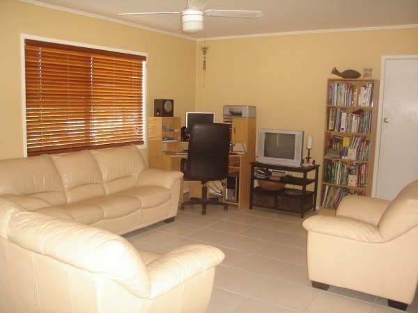 30 Kingfisher Street, SLADE POINT QLD 4740, Slade Point - Thumbnail 3