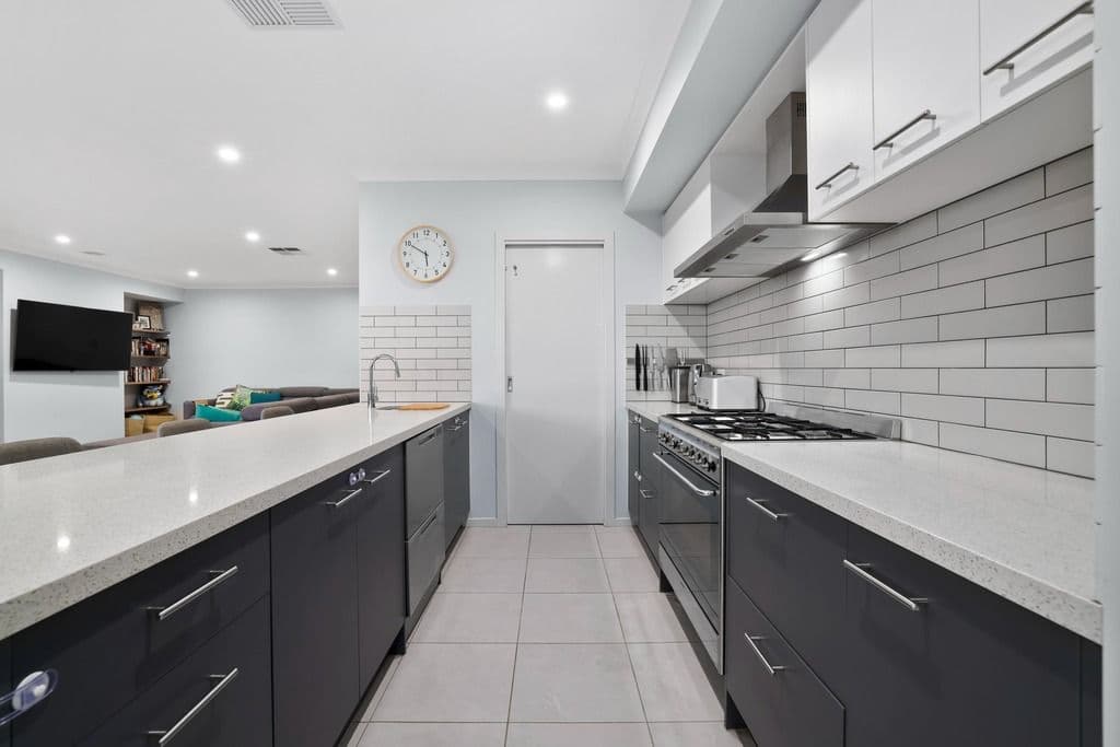 55 Dajarra Avenue, Wyndham Vale VIC 3024, Wyndham Vale - Thumbnail 3
