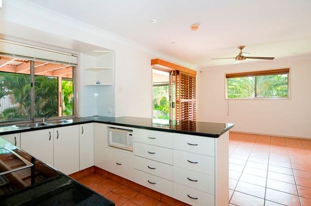 41 Zoeller Drive, PARKWOOD QLD 4214, Parkwood - Thumbnail 5