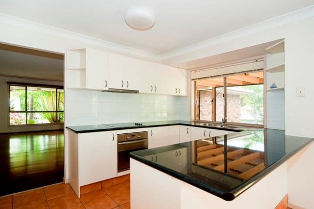 41 Zoeller Drive, PARKWOOD QLD 4214, Parkwood - Thumbnail 6