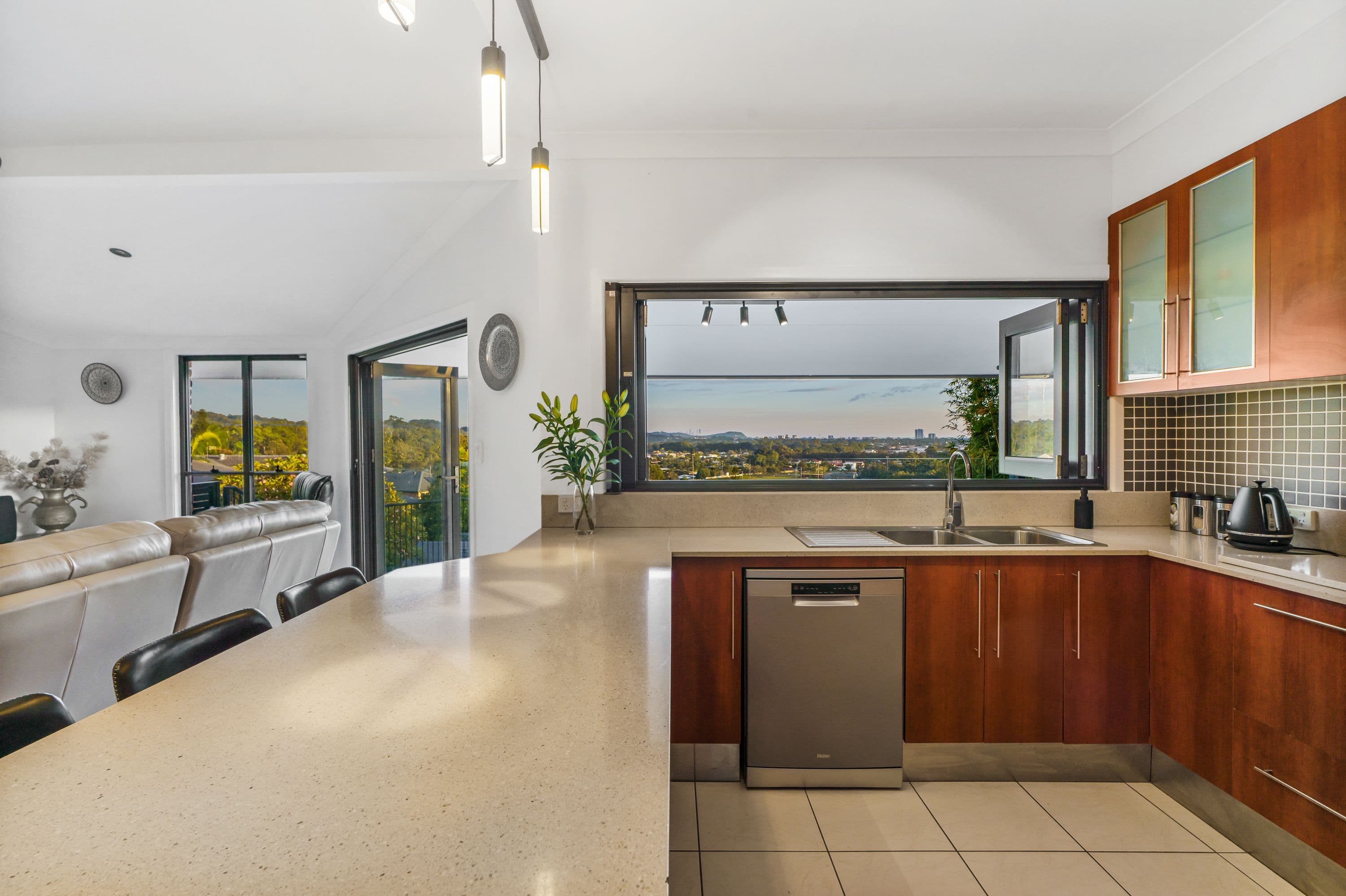 21 Sawtell Drive, Currumbin Waters QLD 4223, Currumbin Waters - Thumbnail 8