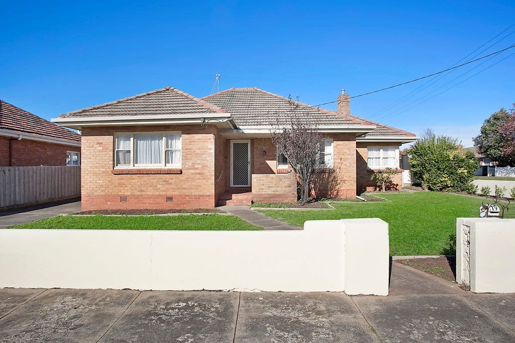 19 Wildwood Crescent, WARRNAMBOOL VIC 3280, Warrnambool - Image 1