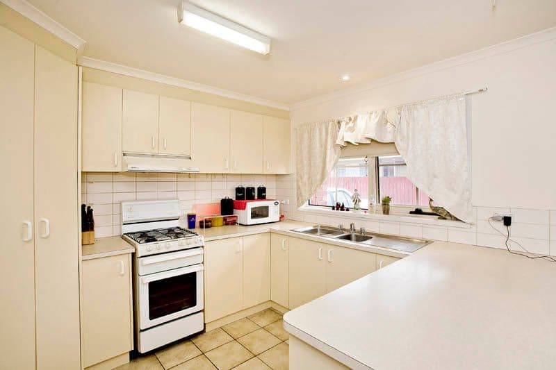 3 Swindon Court, LARA VIC 3212, Lara - Thumbnail 3