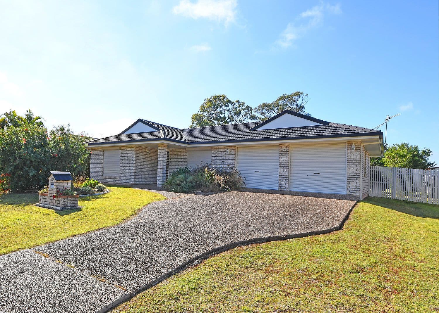 13 Chantilly Street, Urangan QLD 4655, Urangan - Thumbnail 2