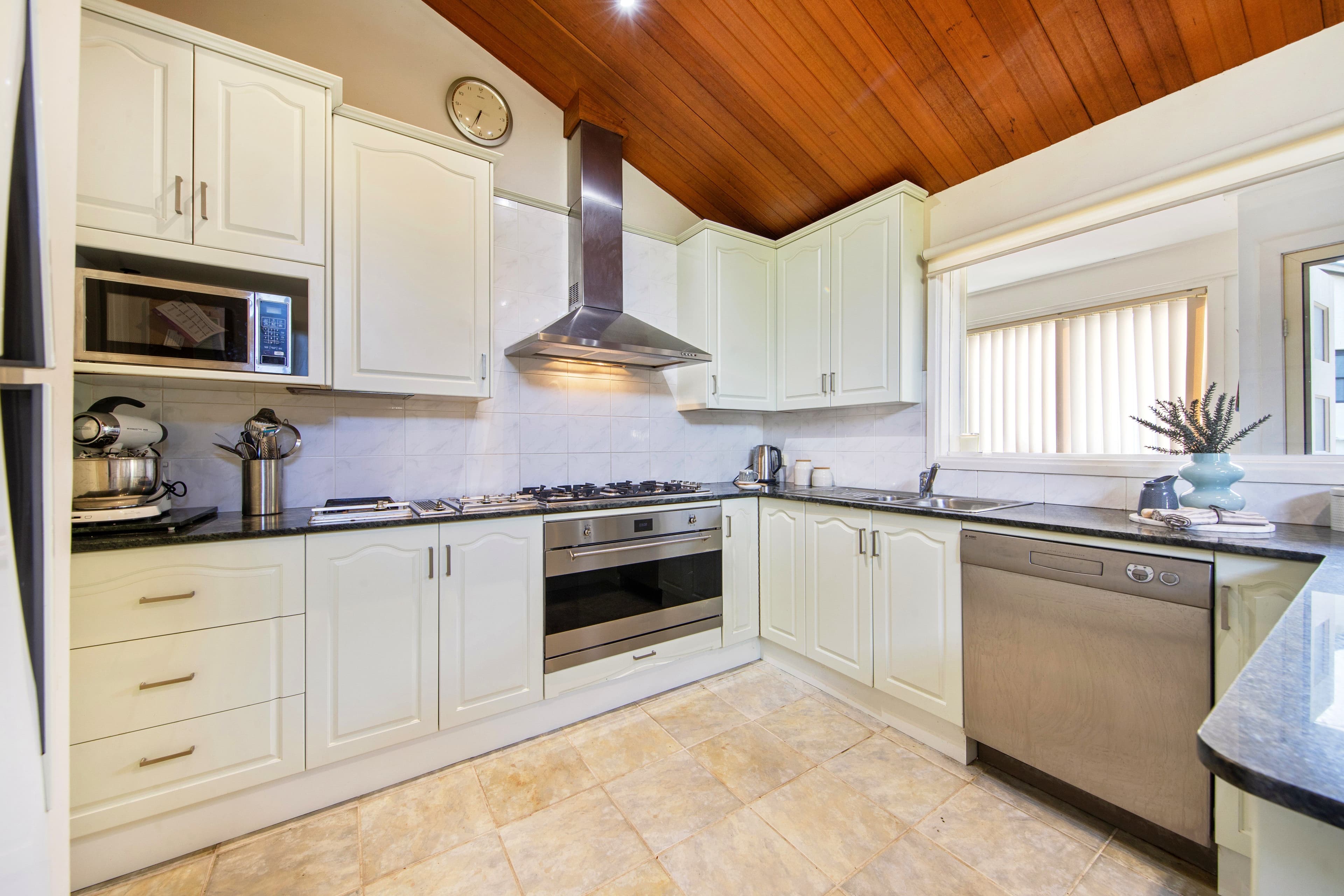9 Isla Place, Belrose NSW 2085, Belrose - Thumbnail 7