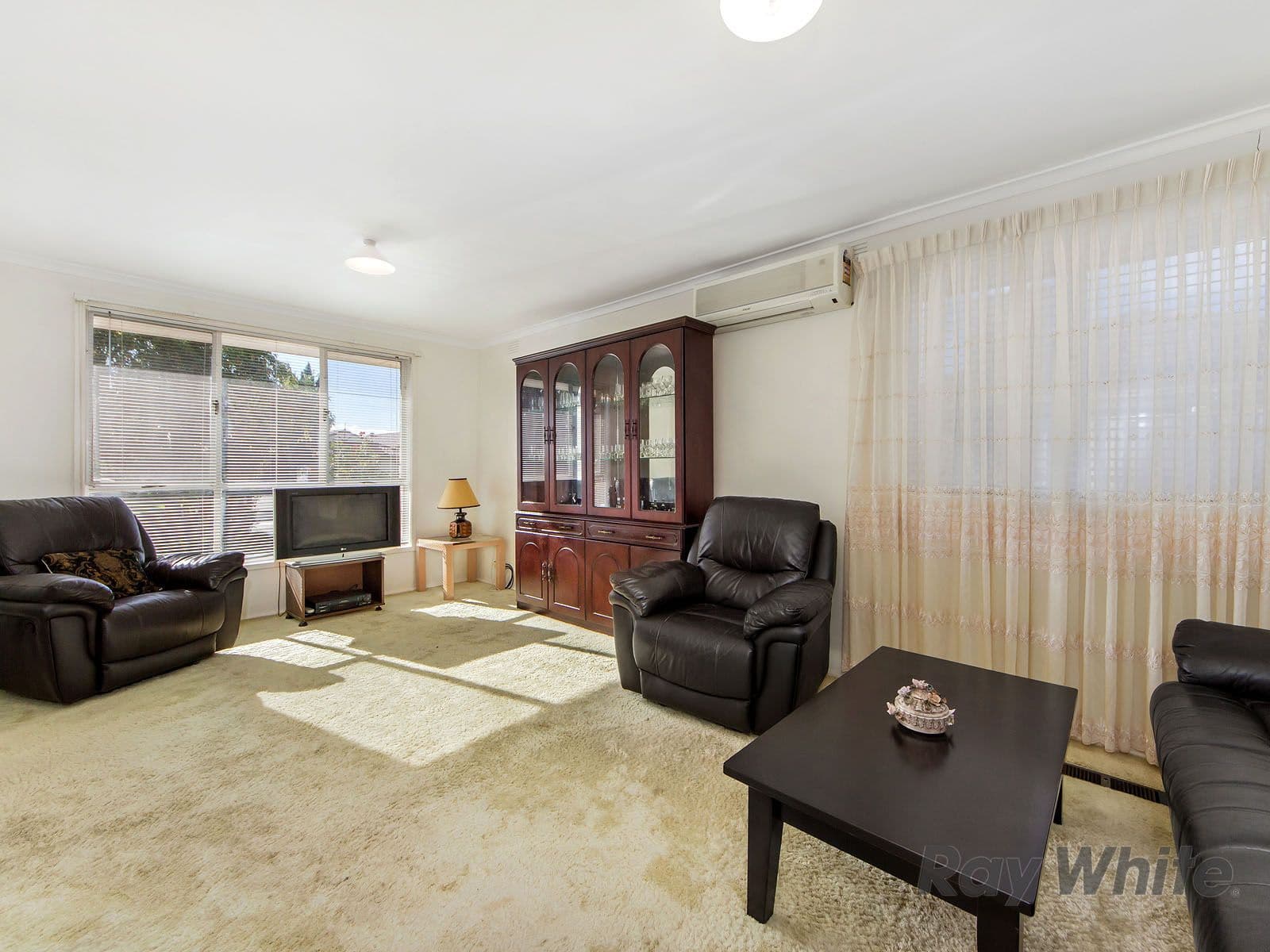 31 Henry Street, St Albans VIC 3021, St Albans - Thumbnail 2