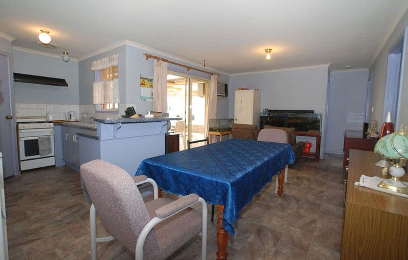 19 Heathersay Avenue, ALDINGA BEACH SA 5173, Aldinga Beach - Thumbnail 4