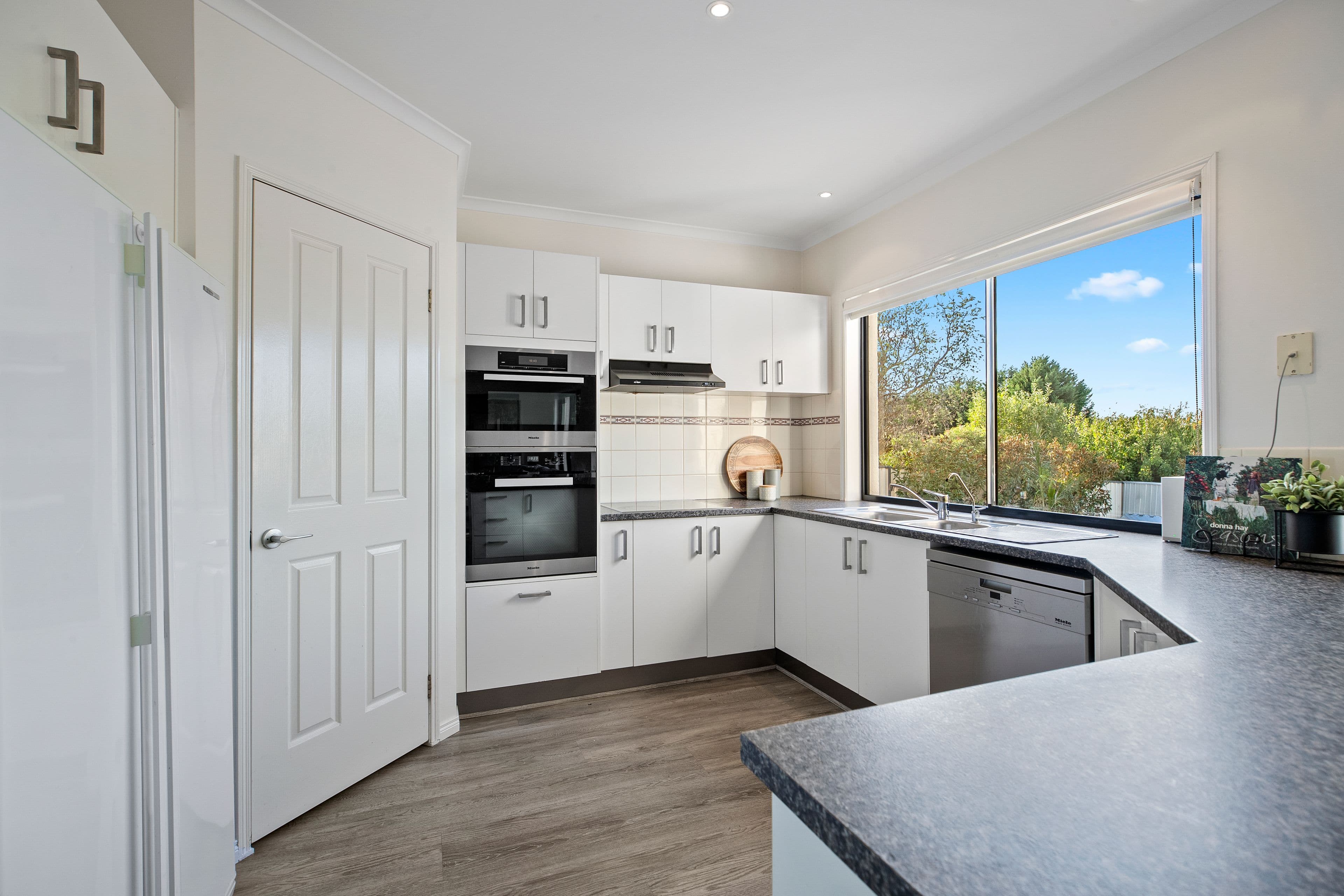 44 Heritage Way, Lysterfield VIC 3156, Lysterfield - Thumbnail 6