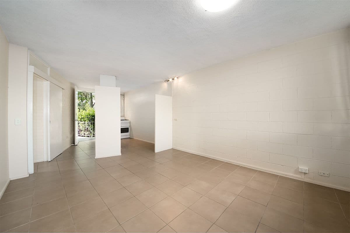 31 Dauphin Terrace, Highgate Hill QLD 4101, Highgate Hill - Thumbnail 2