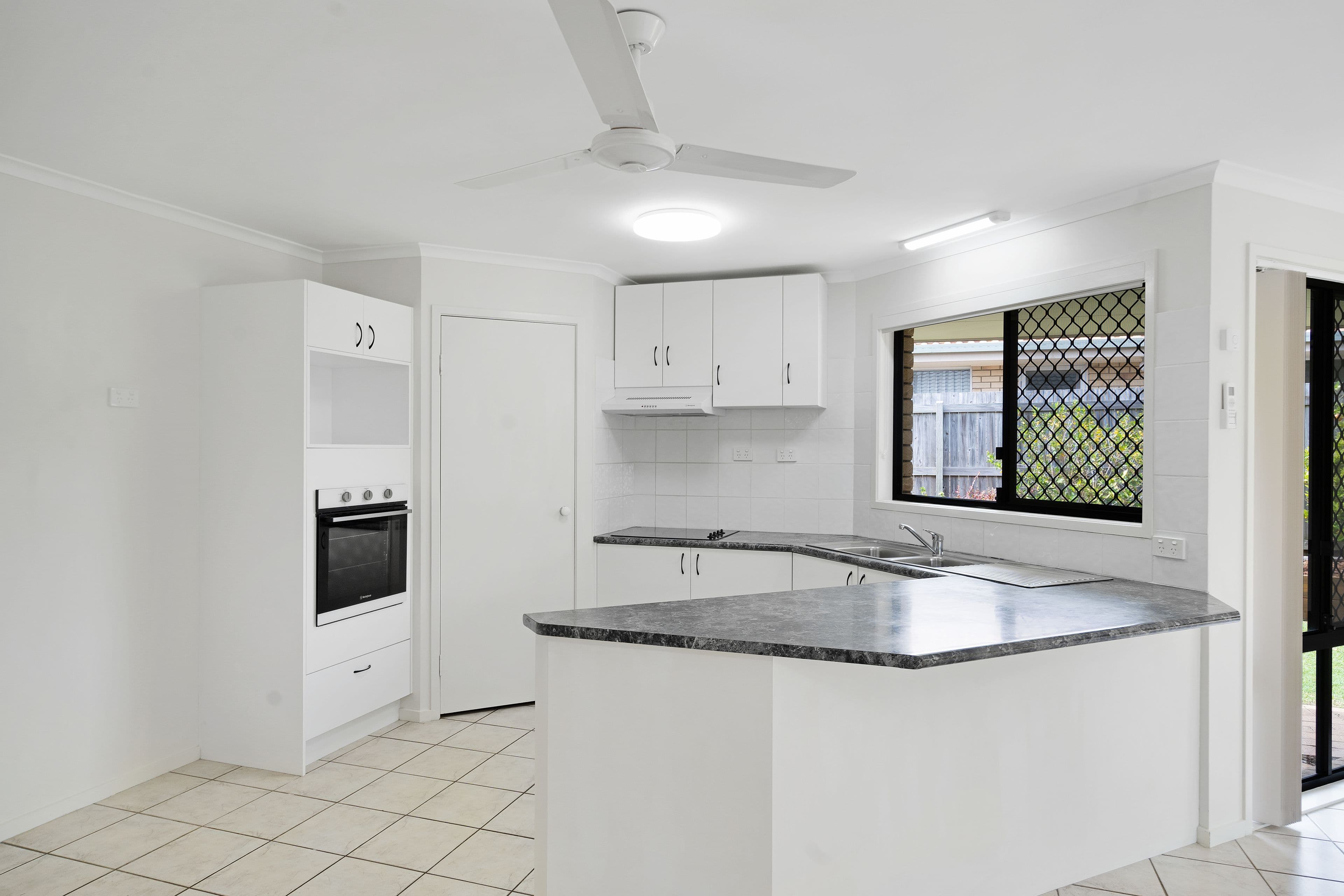 1 Tuna Court, Sandstone Point QLD 4511, Sandstone Point - Thumbnail 8