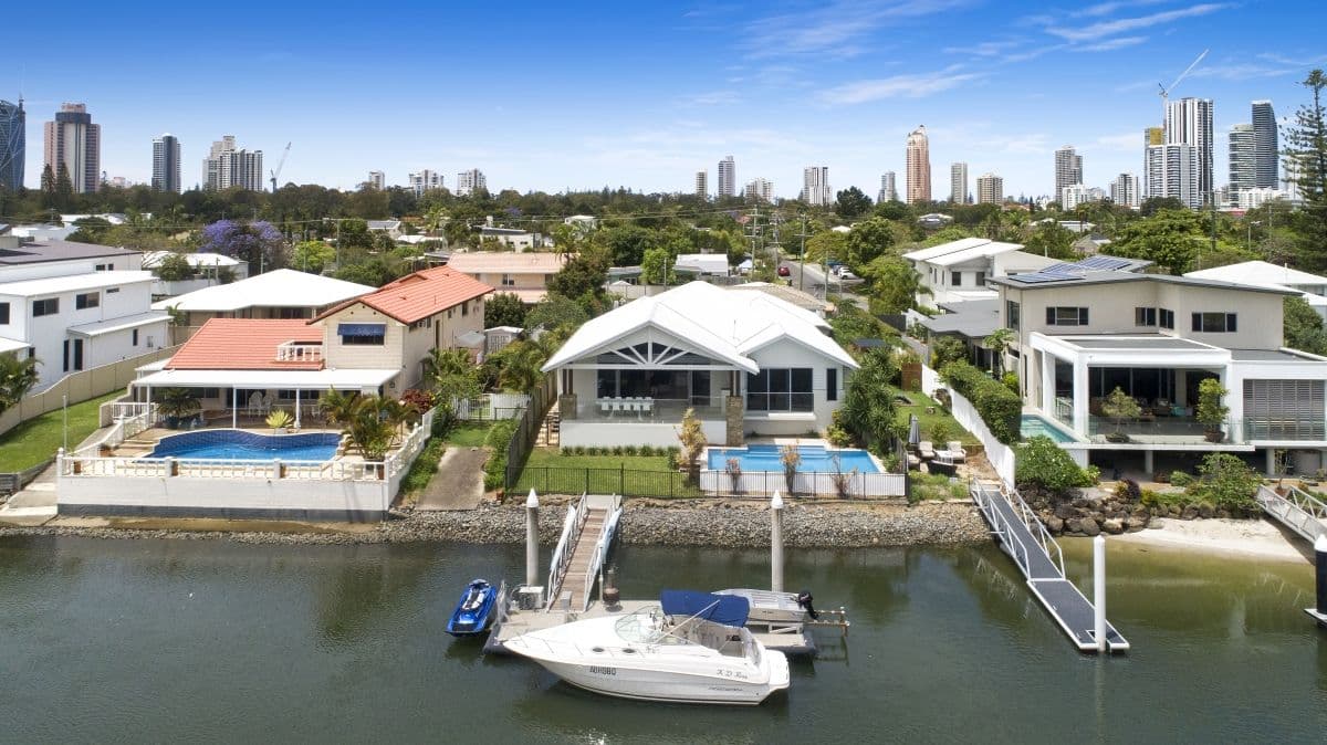 33 Allambi Avenue, Broadbeach Waters QLD 4218, Broadbeach Waters - Thumbnail 2