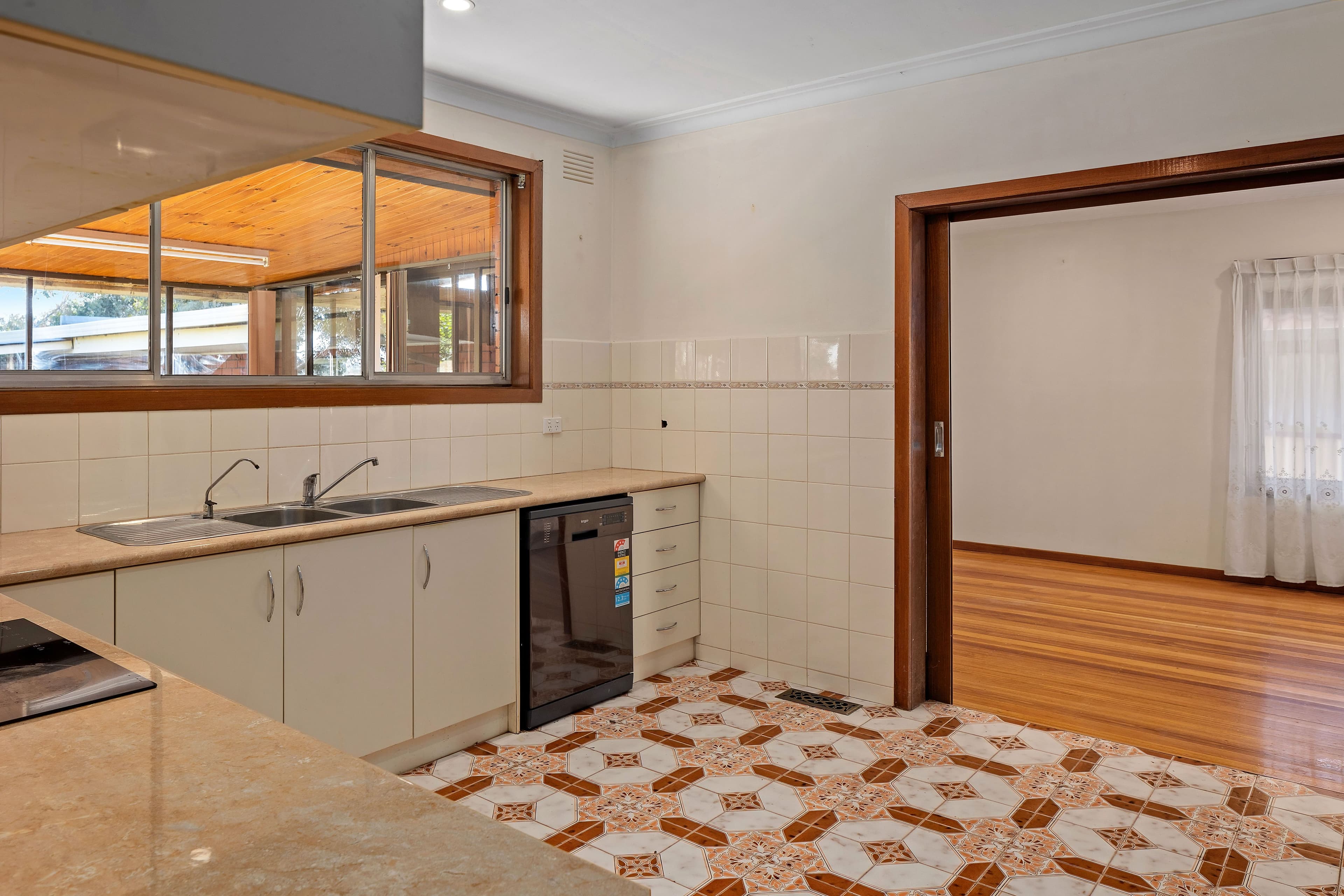 86 Rosemary Drive, Lalor VIC 3075, Lalor - Thumbnail 7