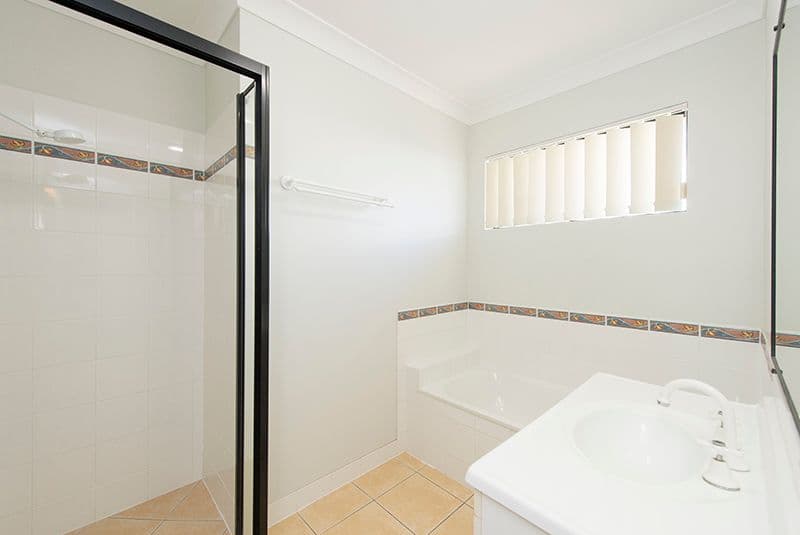 109 Emmadale Drive, NEW AUCKLAND QLD 4680, New Auckland - Thumbnail 7