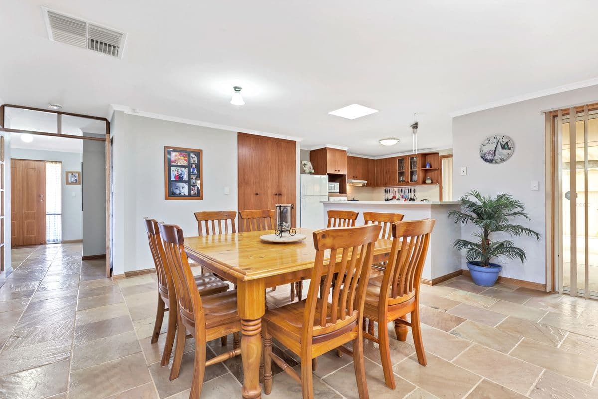 5 Paps Court, Munno Para West SA 5115, Munno Para West - Thumbnail 3