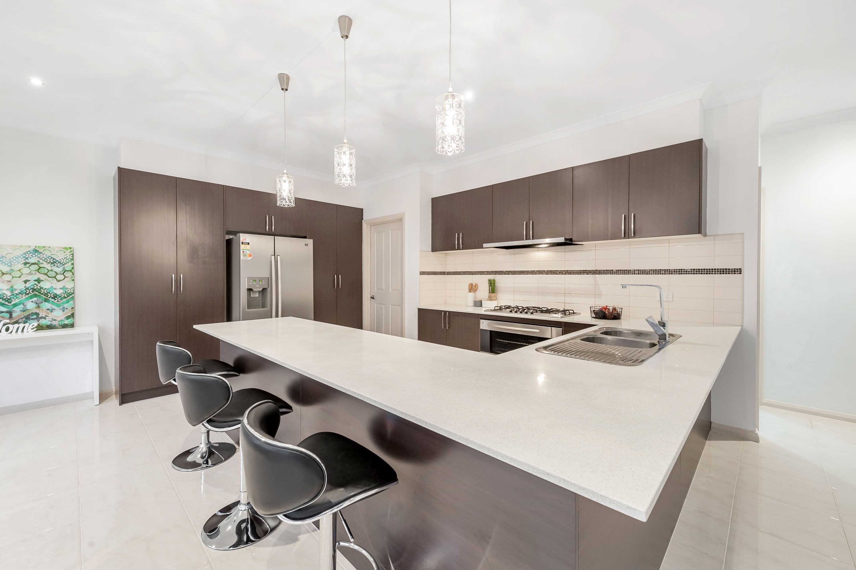31 Thorngrove Avenue, Craigieburn VIC 3064, Craigieburn - Thumbnail 2