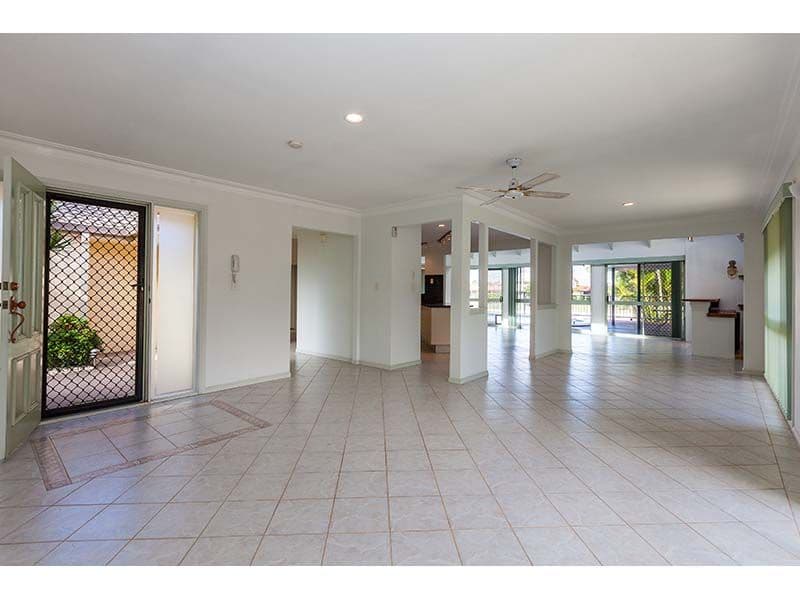 15 Sundowner Court, MERMAID WATERS QLD 4218, Mermaid Waters - Thumbnail 7