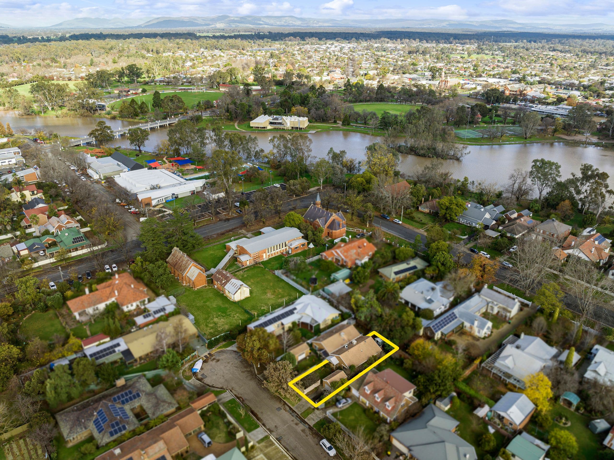 8 Hiscock Court, Benalla VIC 3672, Benalla - Thumbnail 4