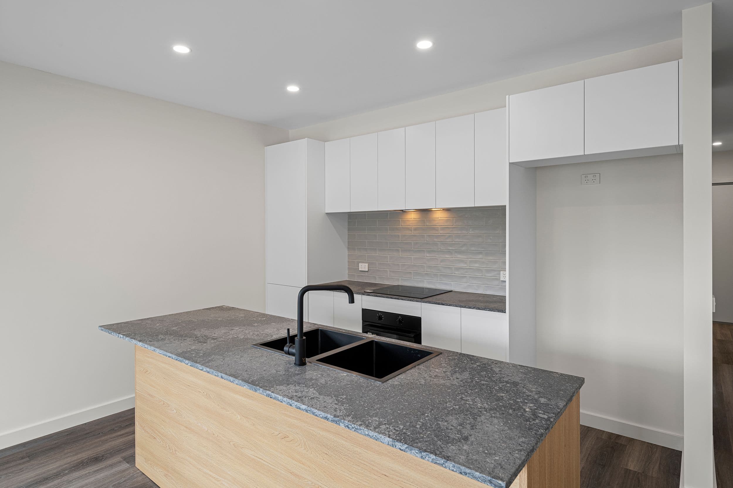 12 Mitchell Street, Heathcote VIC 3523, Heathcote - Thumbnail 2