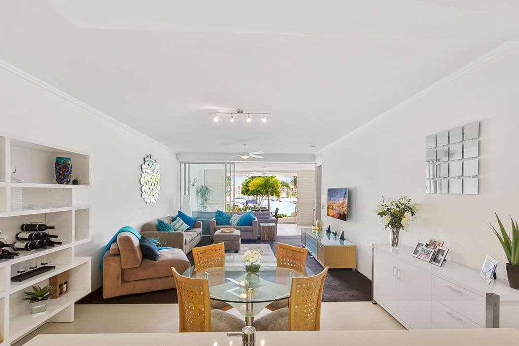 1 Rialto Quay Drive, Hope Island QLD 4212, Hope Island - Thumbnail 2