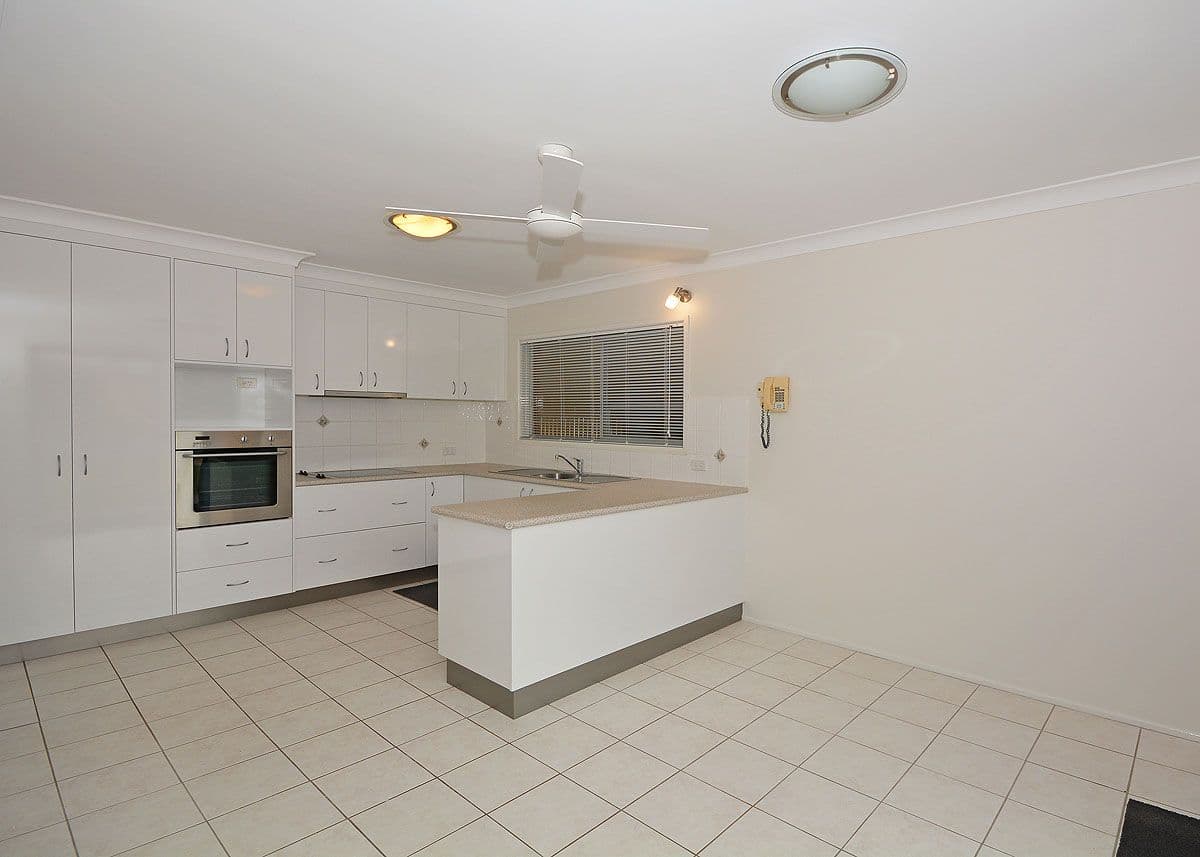 35 Hansen Street, Urangan QLD 4655, Urangan - Image 1